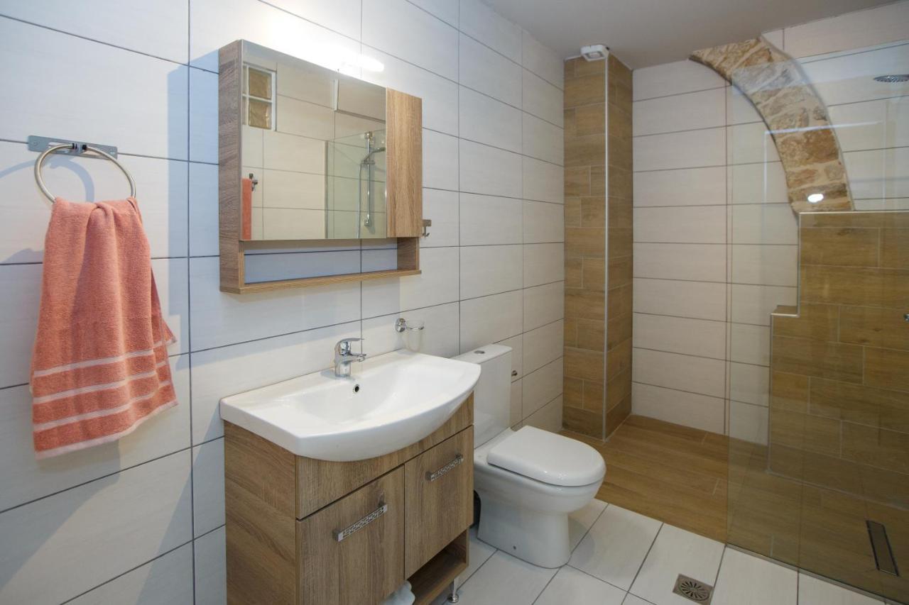Οniro Comfort Living Ioannina Exterior foto