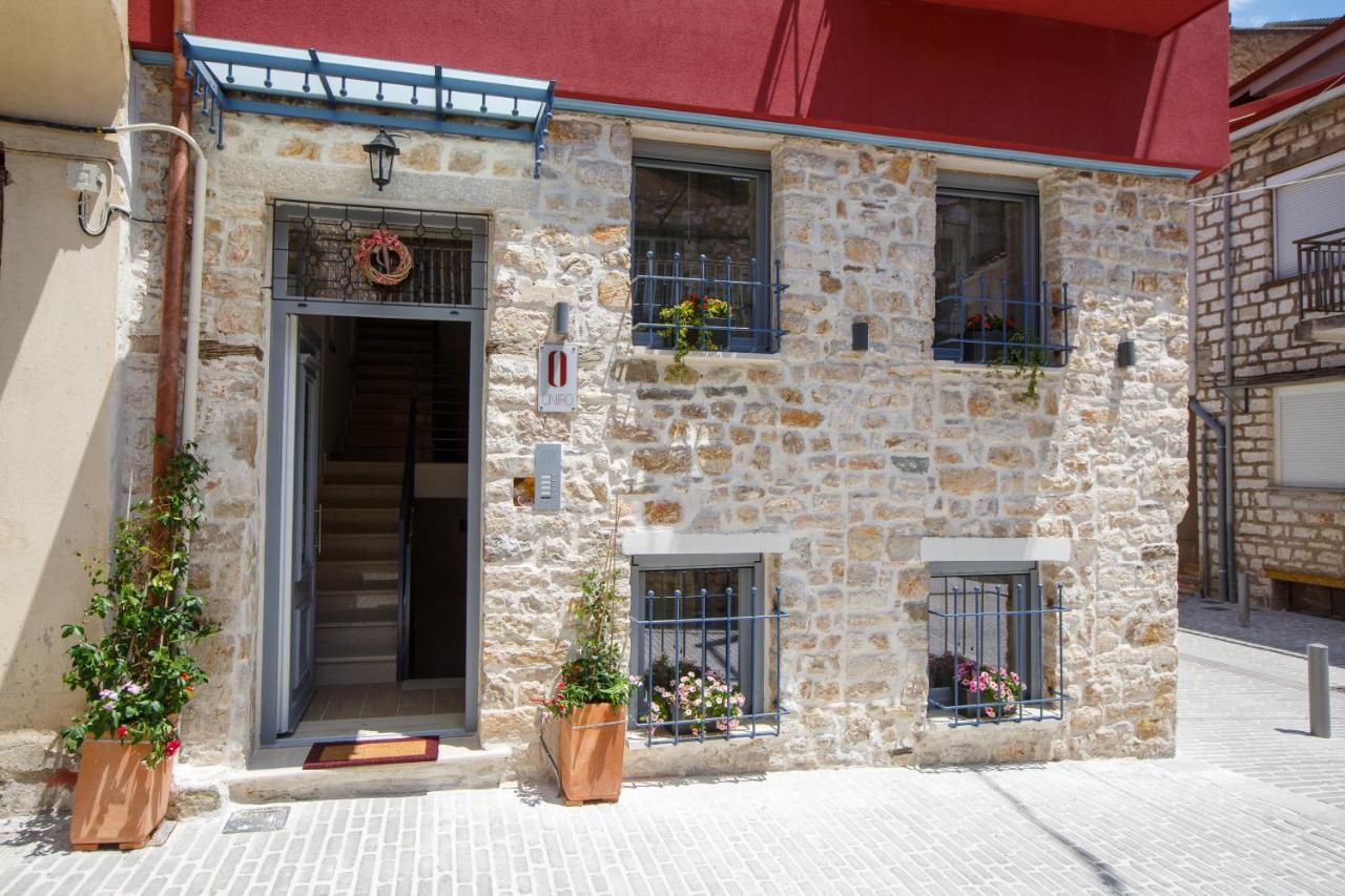 Οniro Comfort Living Ioannina Exterior foto